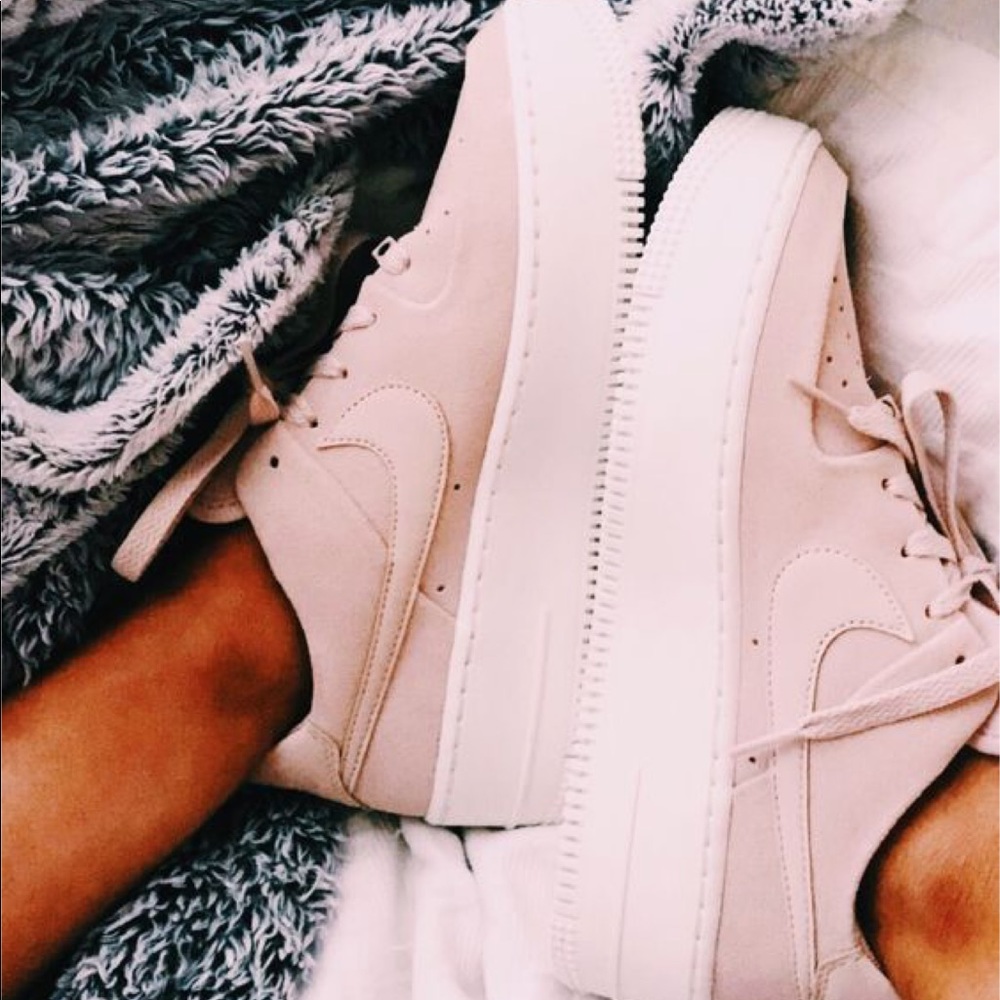 Nike Air Force sage
